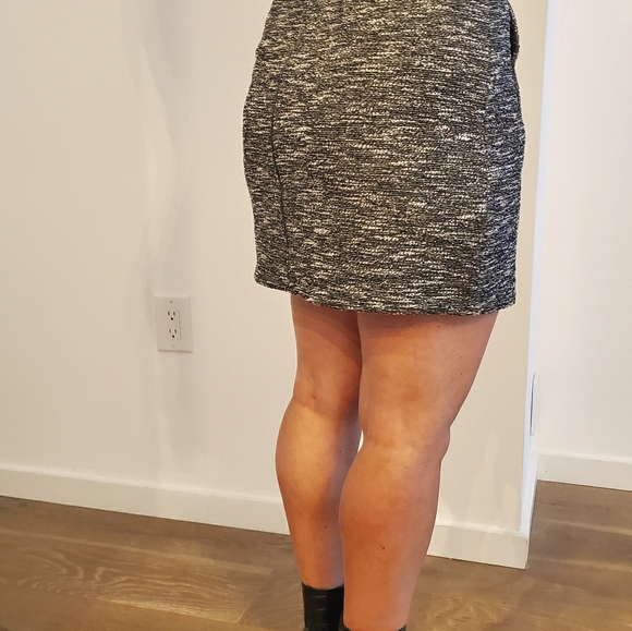 Banana Republic skirt - Picture 6 of 10